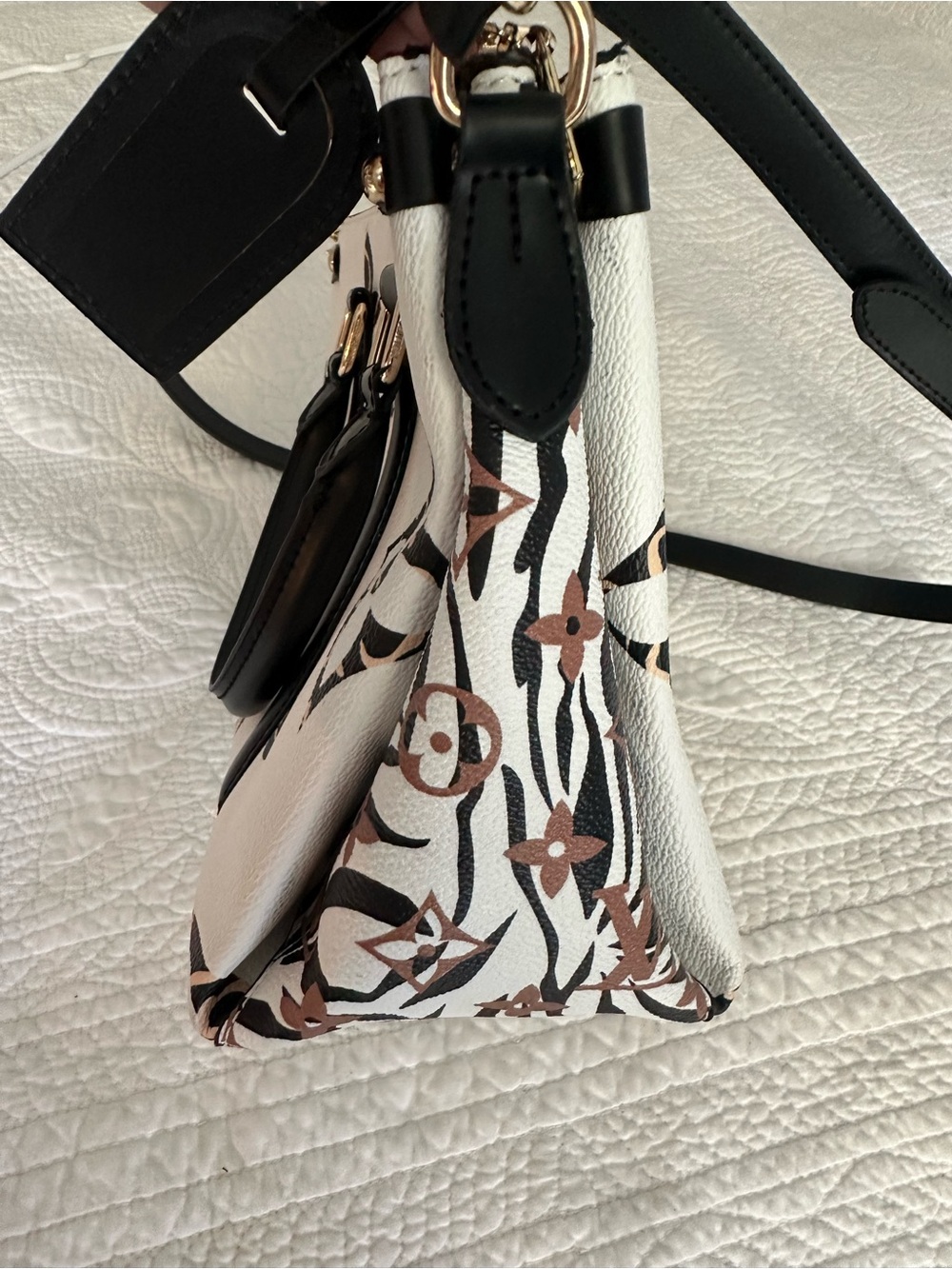 Louis Vuitton DUPE White & Black Monogram Mini Speedy Bag - Picture 2 of 6